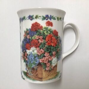 Queen's Recipe Gardening Tea Cup Kathy Brown Coffee Mug Fine Bone China Geranium